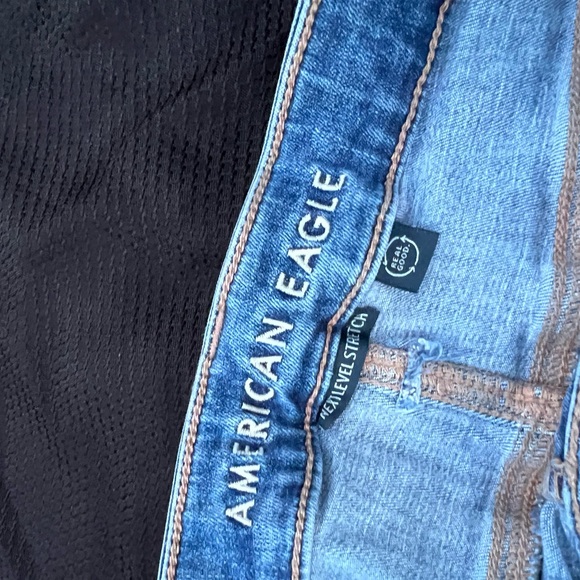 American Eagle Outfitters women’s Classic Bootcut Denim Jeans - Picture 4 of 6